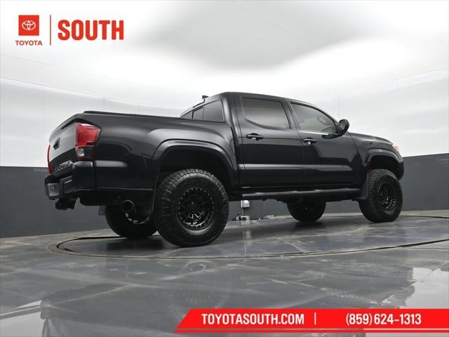 2022 Toyota Tacoma SR V6