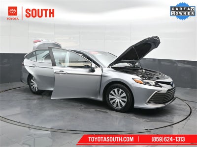 2024 Toyota Camry Hybrid LE