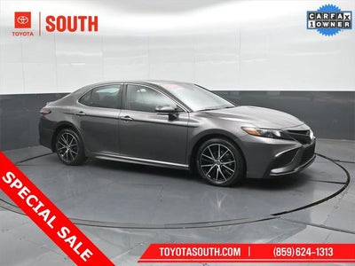 2024 Toyota Camry Hybrid SE