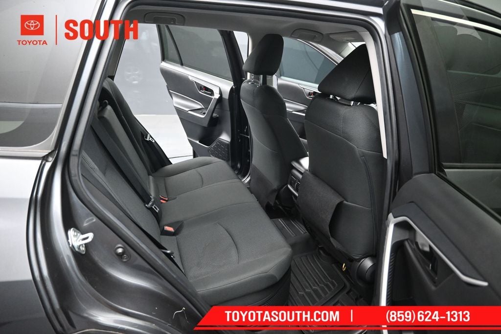 2021 Toyota RAV4 Hybrid LE