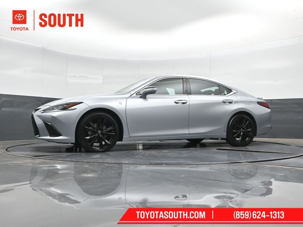 2023 Lexus ES 300h
