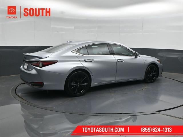 2023 Lexus ES 300h