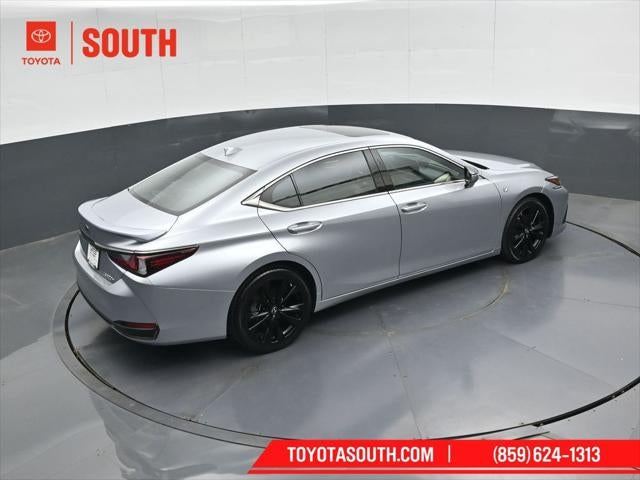 2023 Lexus ES 300h