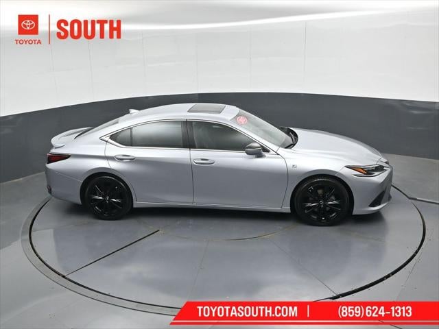 2023 Lexus ES 300h