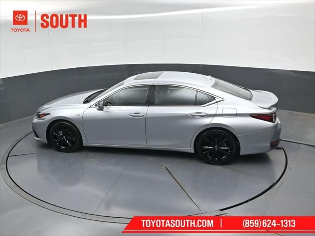 2023 Lexus ES 300h