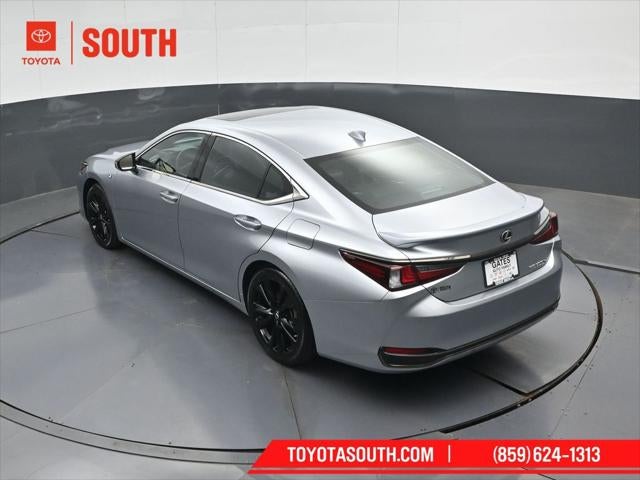 2023 Lexus ES 300h