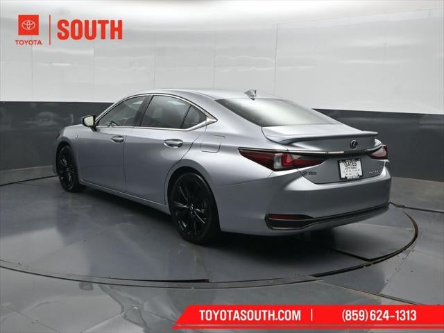 2023 Lexus ES 300h