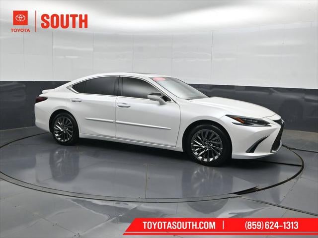 2025 Lexus ES 300h Ultra Luxury