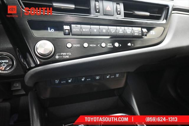 2025 Lexus ES 300h Ultra Luxury