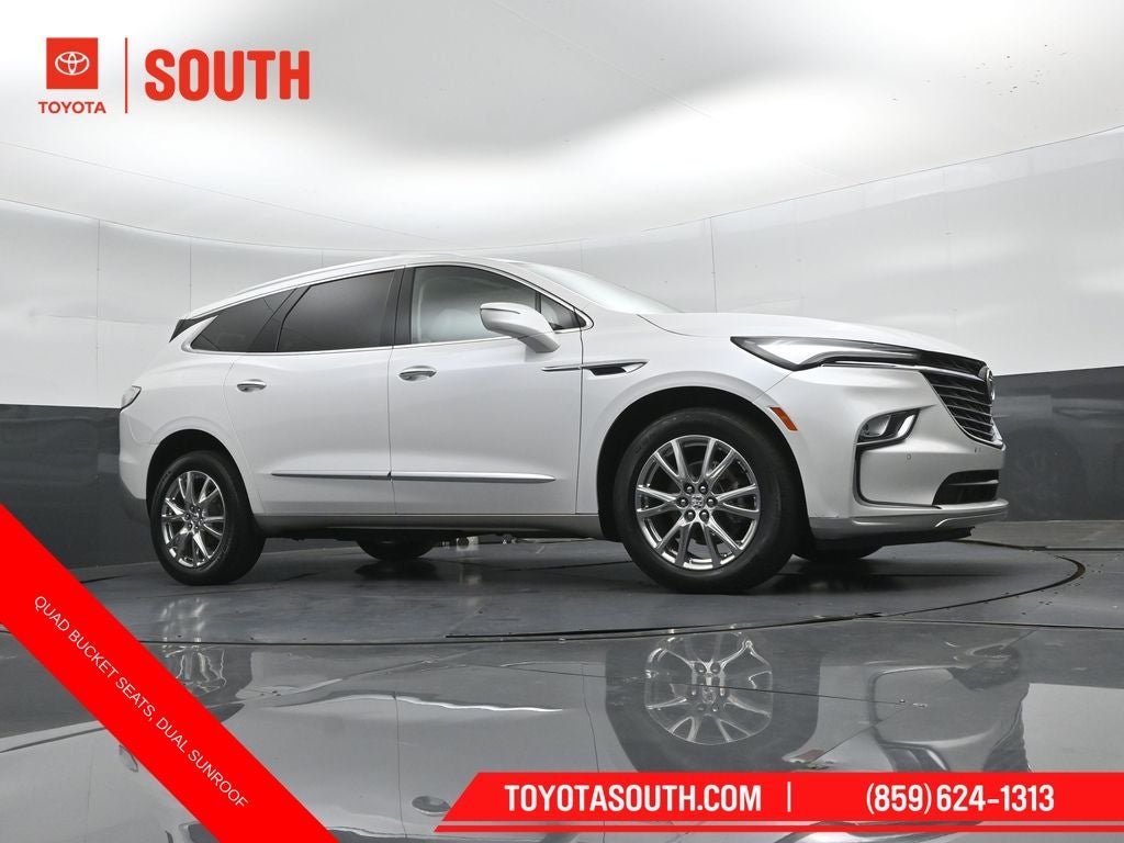 2023 Buick Enclave Essence