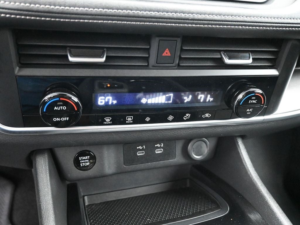 2025 Nissan Rogue SV