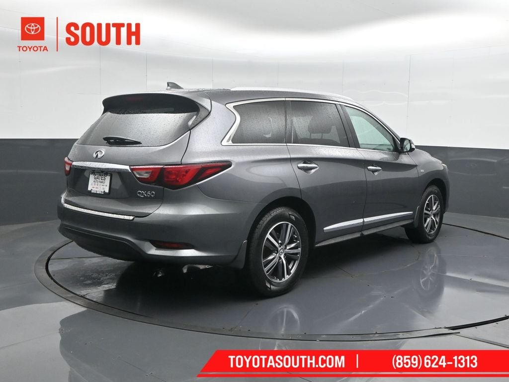 2017 INFINITI QX60 Base
