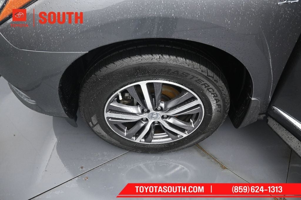 2017 INFINITI QX60 Base