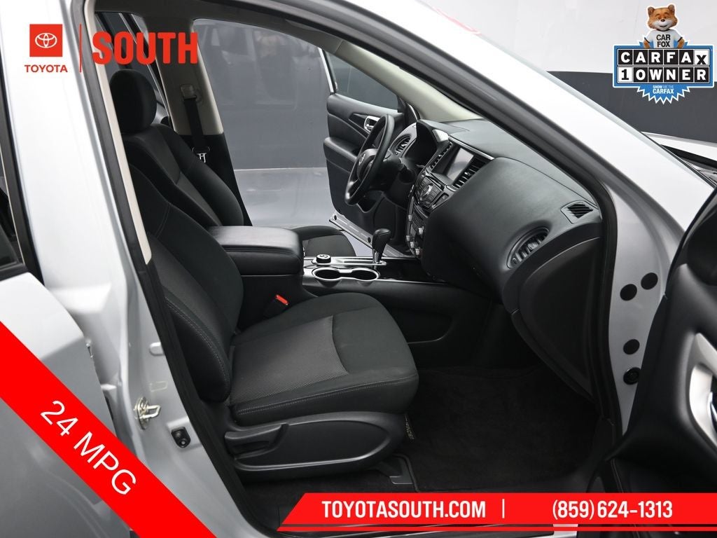 2020 Nissan Pathfinder S