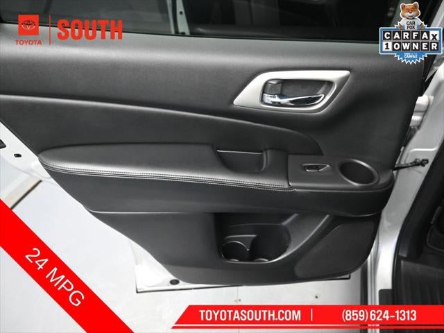 2020 Nissan Pathfinder S