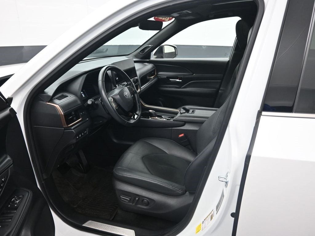 2024 Toyota Grand Highlander Hybrid MAX Platinum