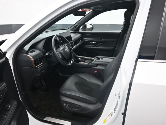 2024 Toyota Grand Highlander Hybrid MAX Platinum