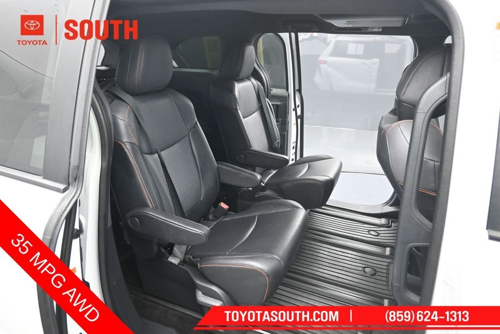2023 Toyota Sienna XSE 7 Passenger