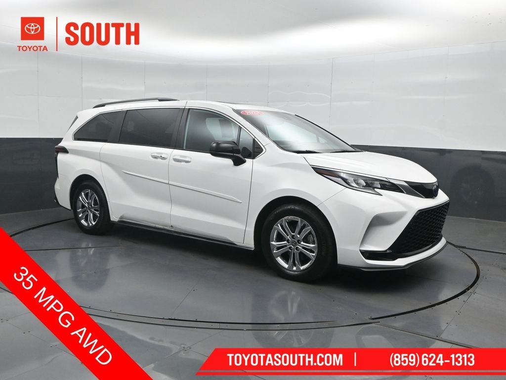 2023 Toyota Sienna XSE 7 Passenger