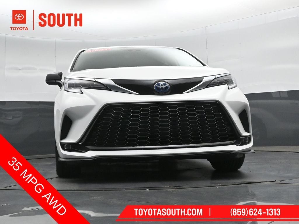 2023 Toyota Sienna XSE 7 Passenger