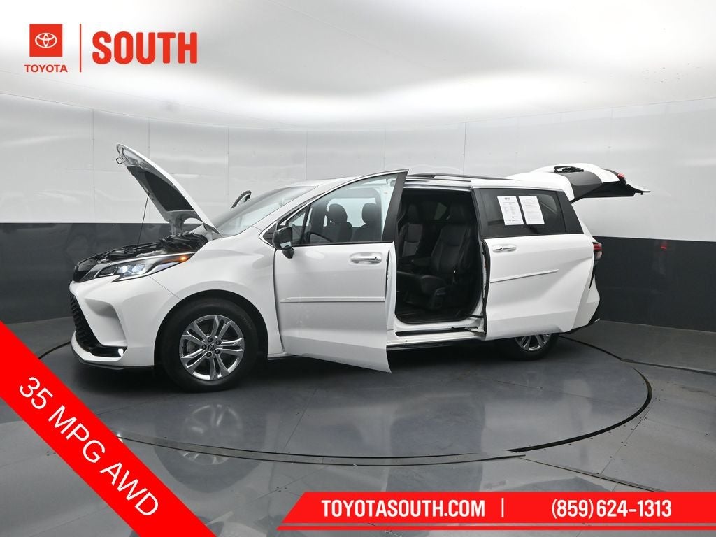 2023 Toyota Sienna XSE 7 Passenger