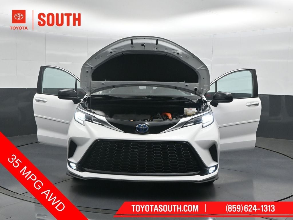 2023 Toyota Sienna XSE 7 Passenger