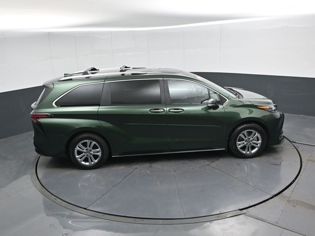 2024 Toyota Sienna Platinum 7 Passenger