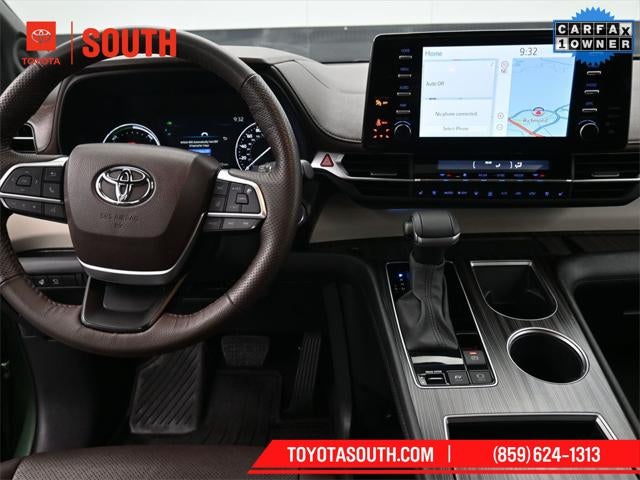 2024 Toyota Sienna Platinum 7 Passenger