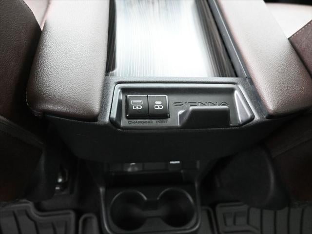 2024 Toyota Sienna Platinum 7 Passenger