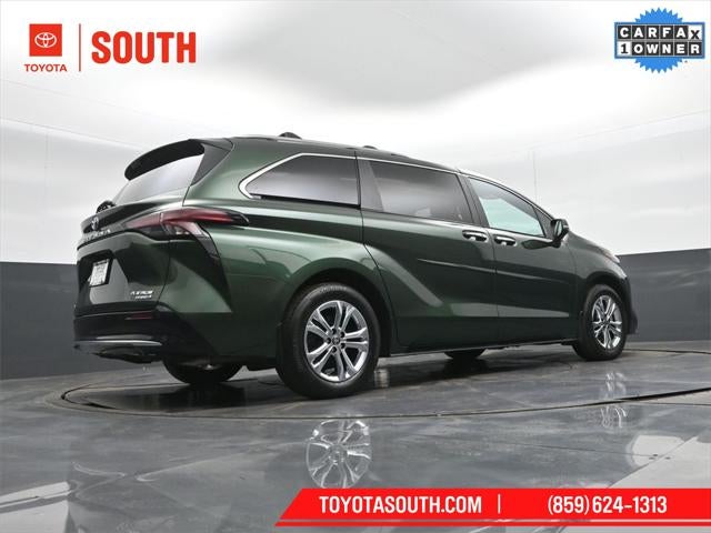 2024 Toyota Sienna Platinum 7 Passenger