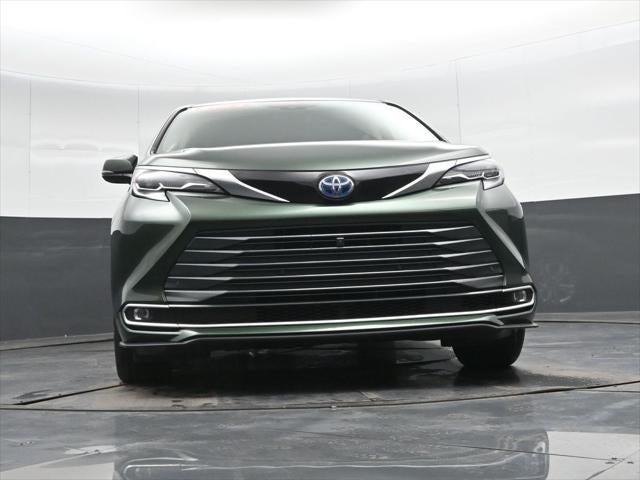 2024 Toyota Sienna Platinum 7 Passenger
