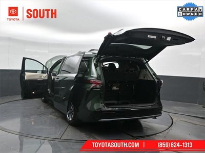 2024 Toyota Sienna Platinum 7 Passenger