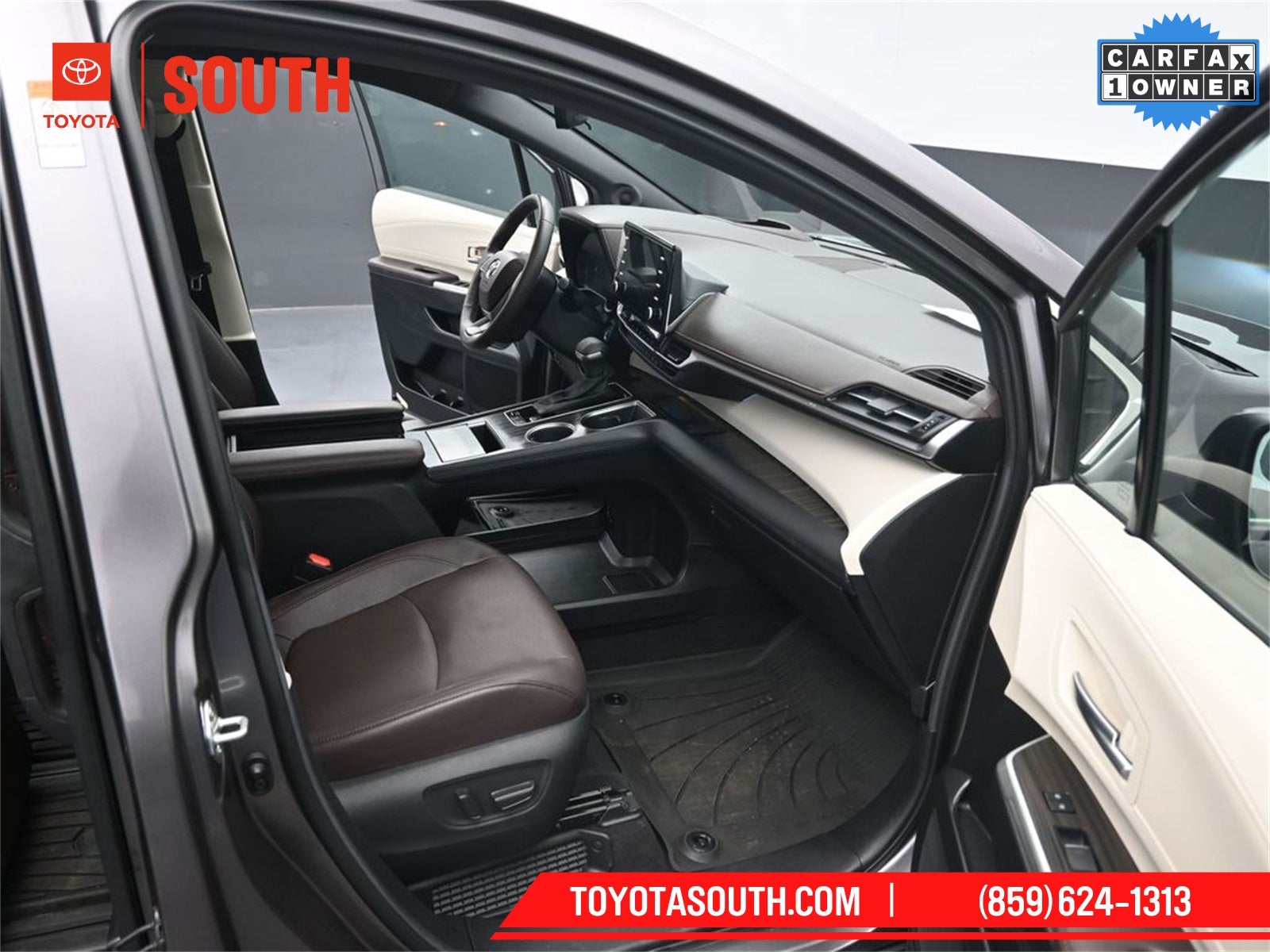 2024 Toyota Sienna Platinum 7 Passenger