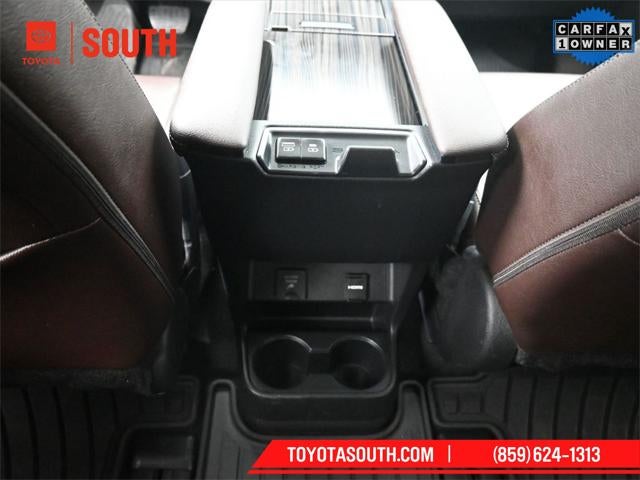 2024 Toyota Sienna Platinum 7 Passenger