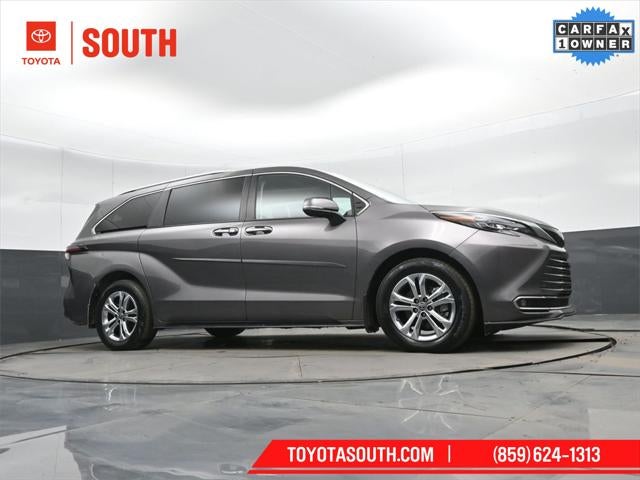2024 Toyota Sienna Platinum 7 Passenger