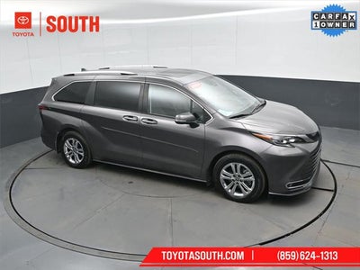 2024 Toyota Sienna Platinum 7 Passenger