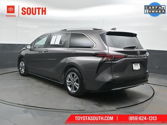 2024 Toyota Sienna Platinum 7 Passenger