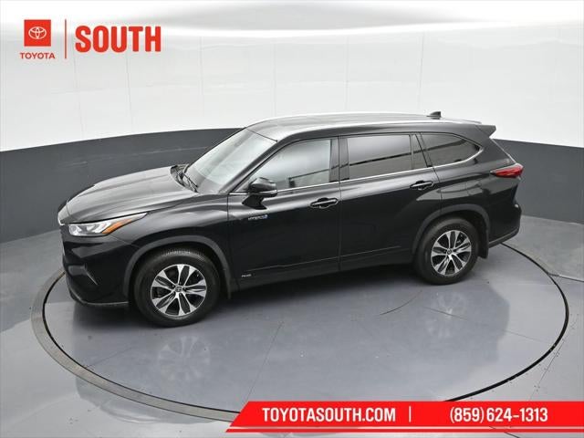 2020 Toyota Highlander Hybrid XLE