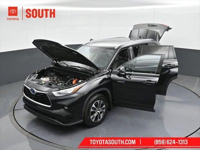 2020 Toyota Highlander Hybrid XLE
