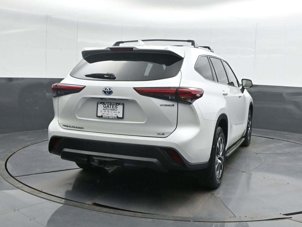 2022 Toyota Highlander Hybrid XLE