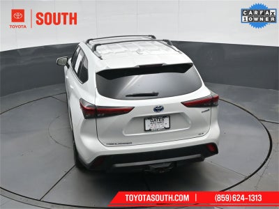 2022 Toyota Highlander Hybrid XLE