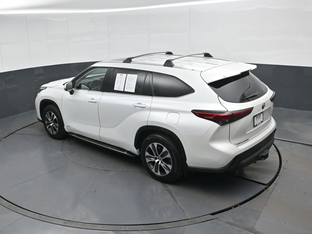 2022 Toyota Highlander Hybrid XLE