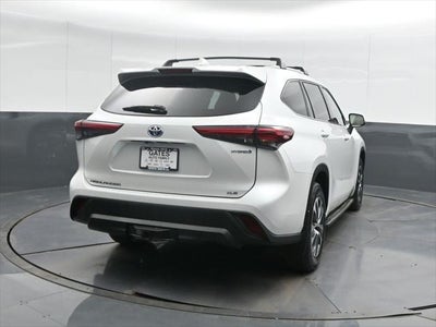 2022 Toyota Highlander Hybrid XLE