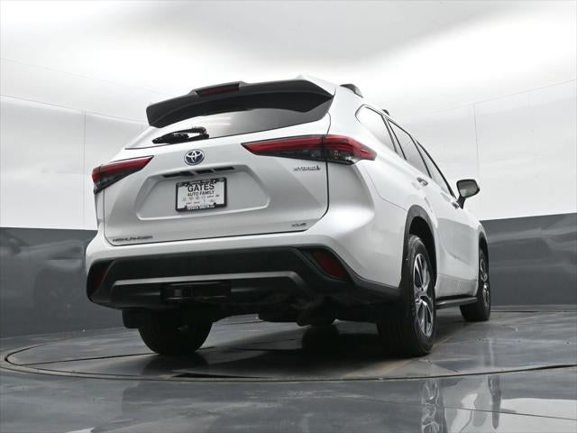 2022 Toyota Highlander Hybrid XLE