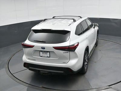 2022 Toyota Highlander Hybrid XLE