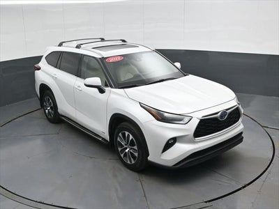 2022 Toyota Highlander Hybrid XLE