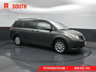 2014 Toyota Sienna LE 7 Passenger