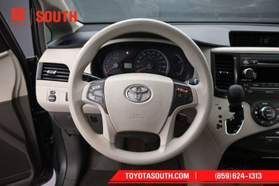 2014 Toyota Sienna LE 7 Passenger