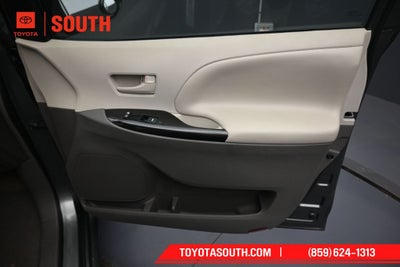 2014 Toyota Sienna LE 7 Passenger