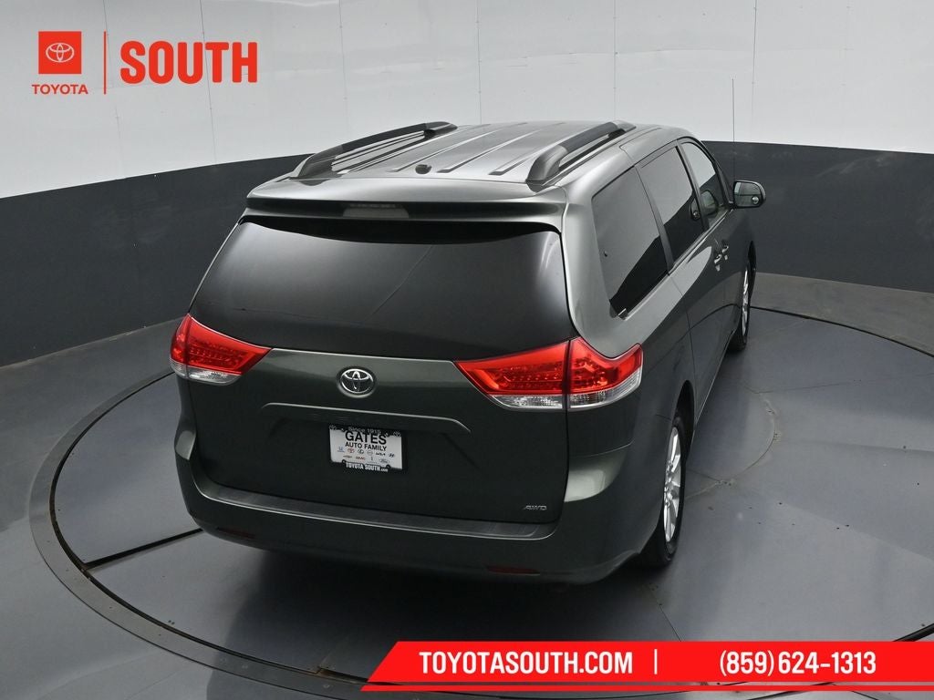 2014 Toyota Sienna LE 7 Passenger